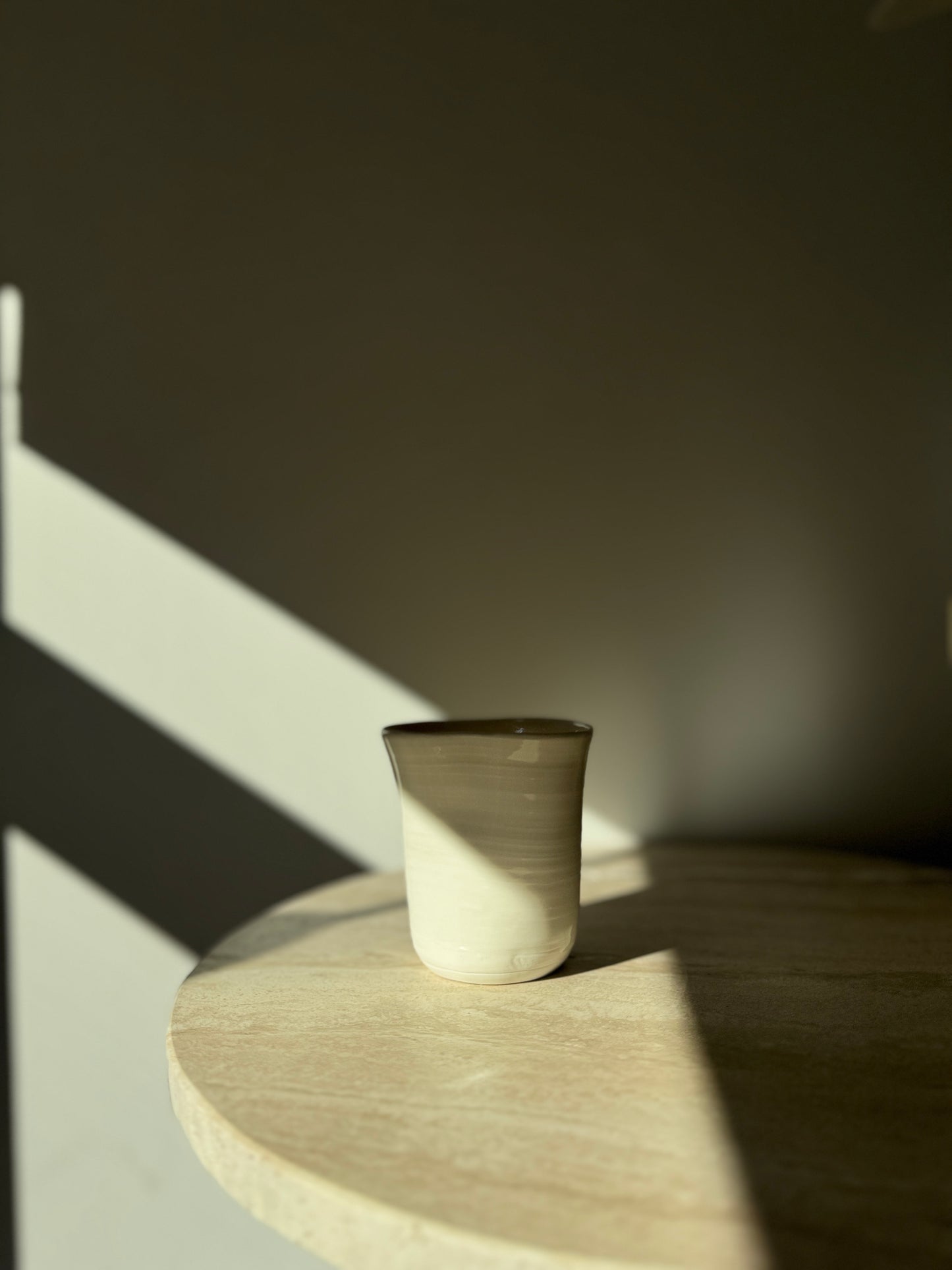 Organisch Mokje in porselein